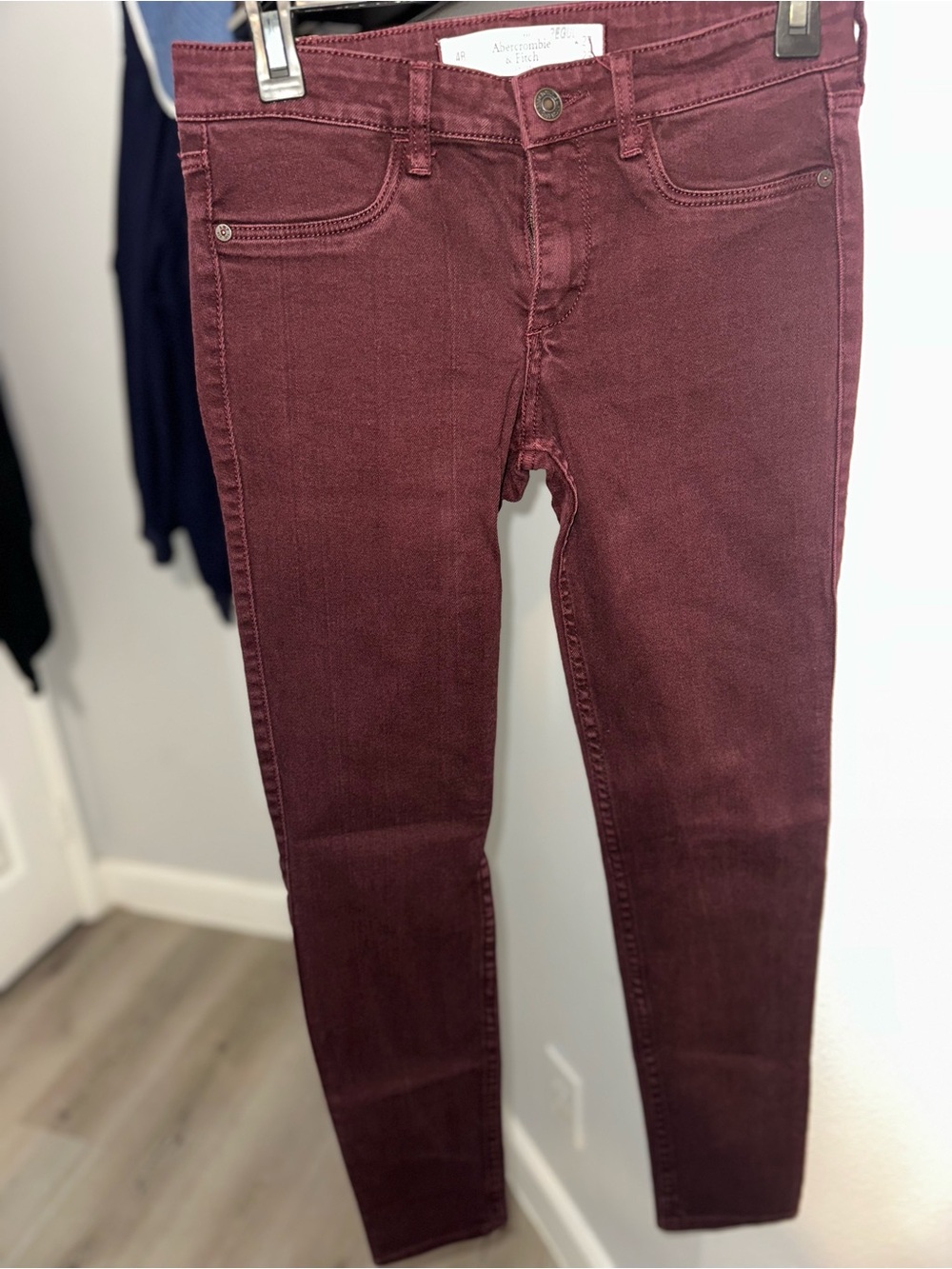 Abercrombie & Fitch Women's Burgundy Skinny Jeans